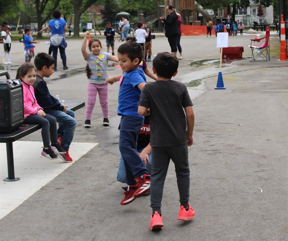  Kindergarteners having fun during field day.